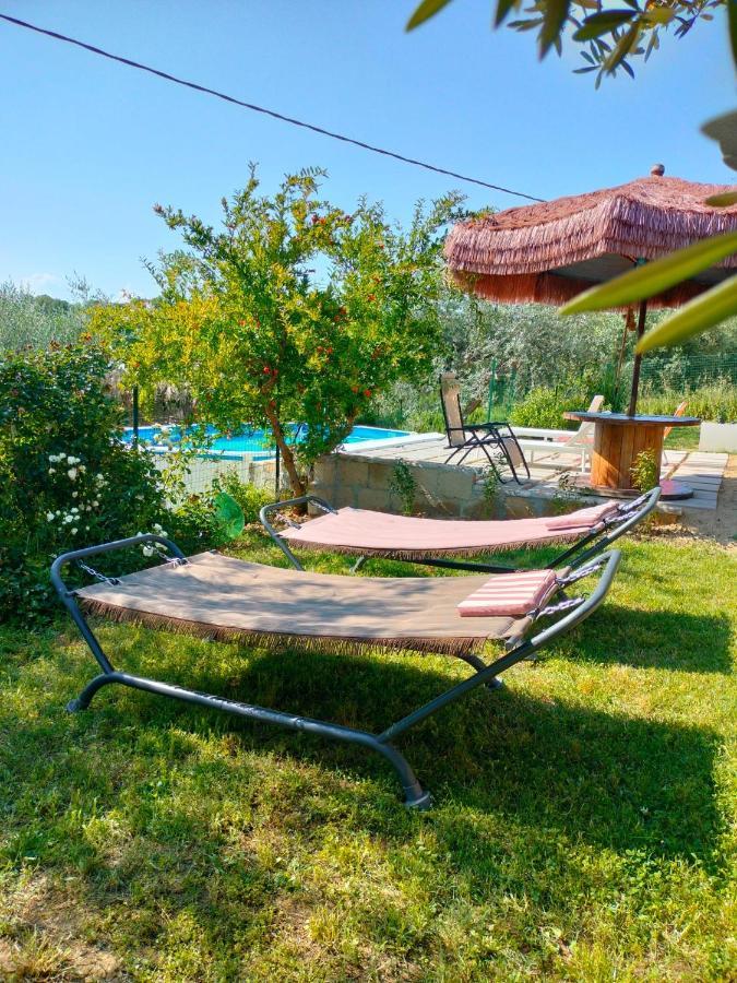 Lory Bed & Breakfast Elice ภายนอก รูปภาพ